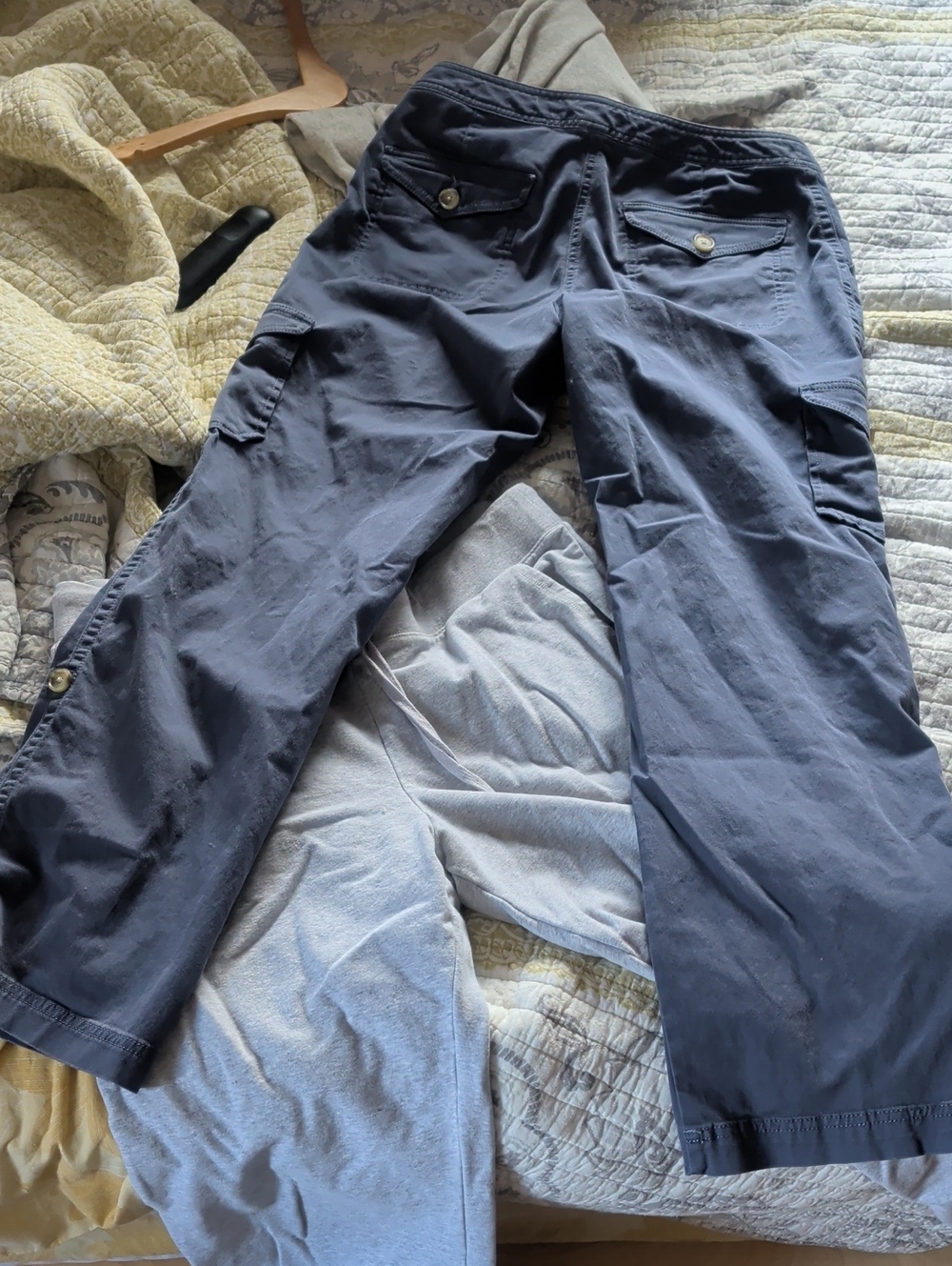 LL Bean BUNDLE Women's Comfy Pants - Blue Gray Cargo Pants, Gray Lightweight - Picture 5 of 6